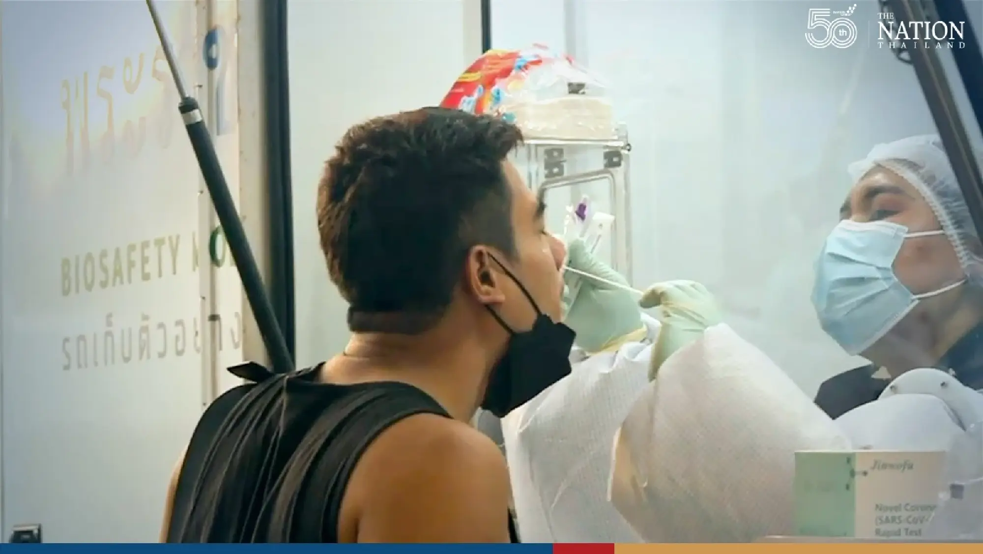 Great railway bazaar as Thais return to Bangkok after New Year