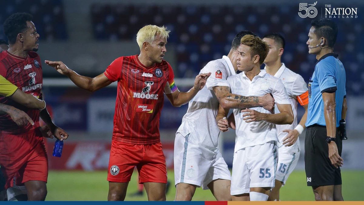 Buriram top Thai league after crushing Chiang Mai
