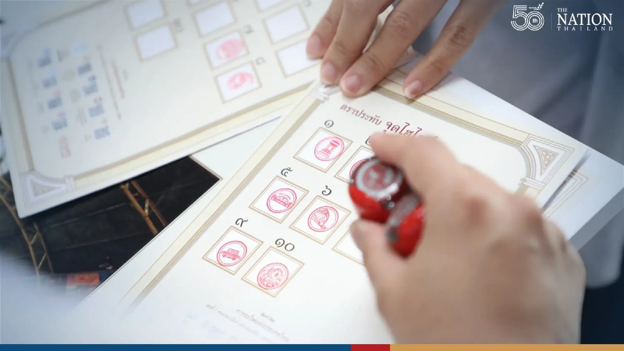 Bangkokians take a historic trip into Hua Lamphong’s past