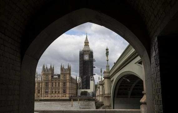 Photo taken on Aug. 18, 2021 shows the Houses of Parliament in London, Britain. (Xinhua/Han Yan)