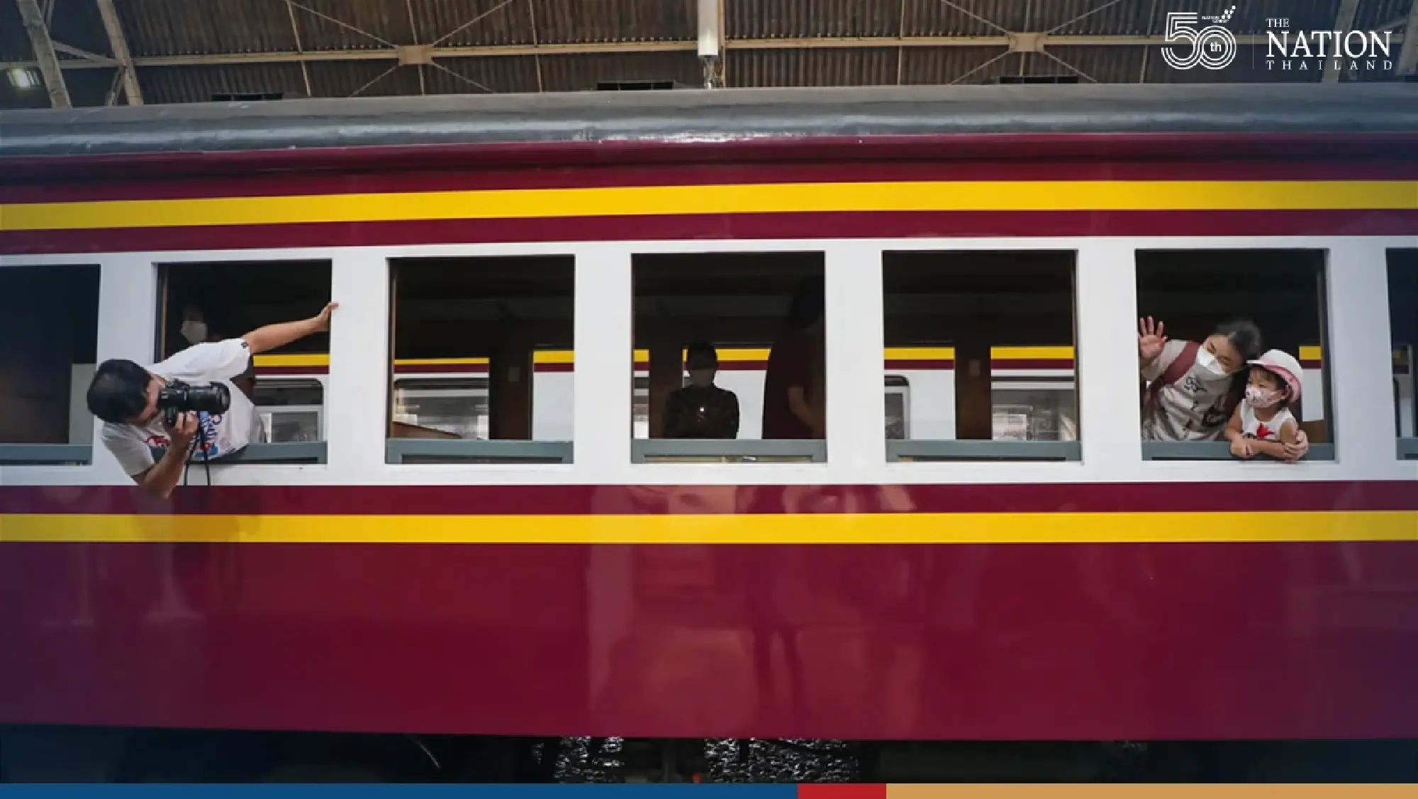 Bangkokians take a historic trip into Hua Lamphong’s past