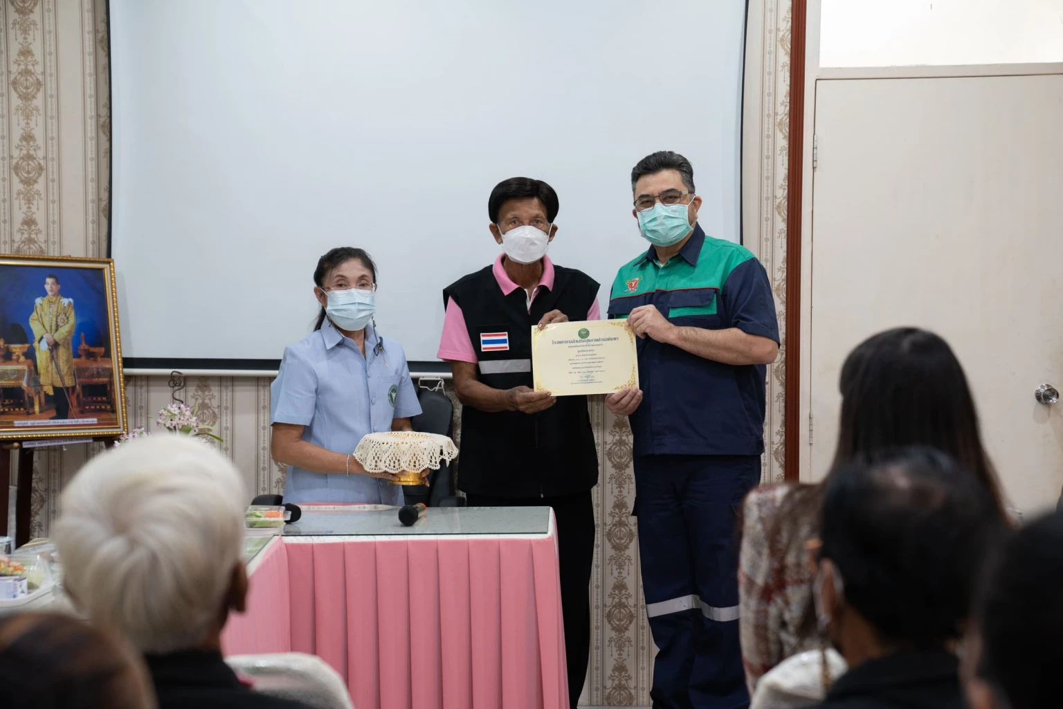 Carabao Foundation contributes to Phimpha Hospitals purchase of medical equipment