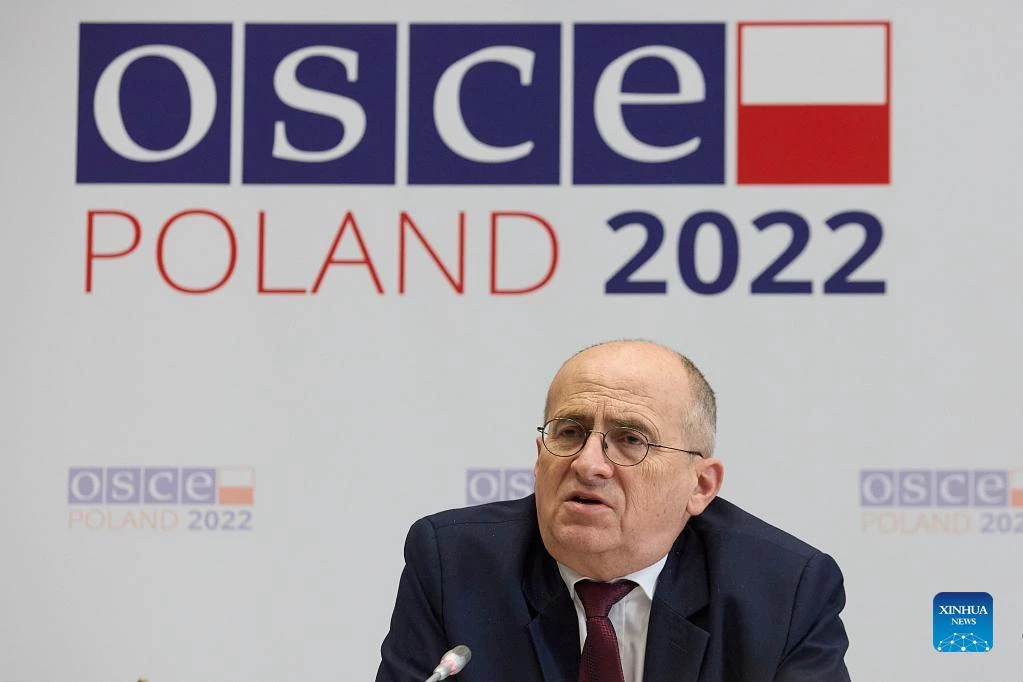 Polish Foreign Minister Zbigniew Rau, whose country chairs the Organization for Security and Cooperation in Europe (OSCE) in 2022, speaks to reporters in Vienna, Austria, on Jan. 13, 2022. The latest round of talks aimed at defusing tensions between Russia and the West within the framework of the Organization for Security and Cooperation in Europe (OSCE) ended here on Thursday without a breakthrough as both sides warned of potential escalation. (Photo by Georges Schneider/Xinhua)