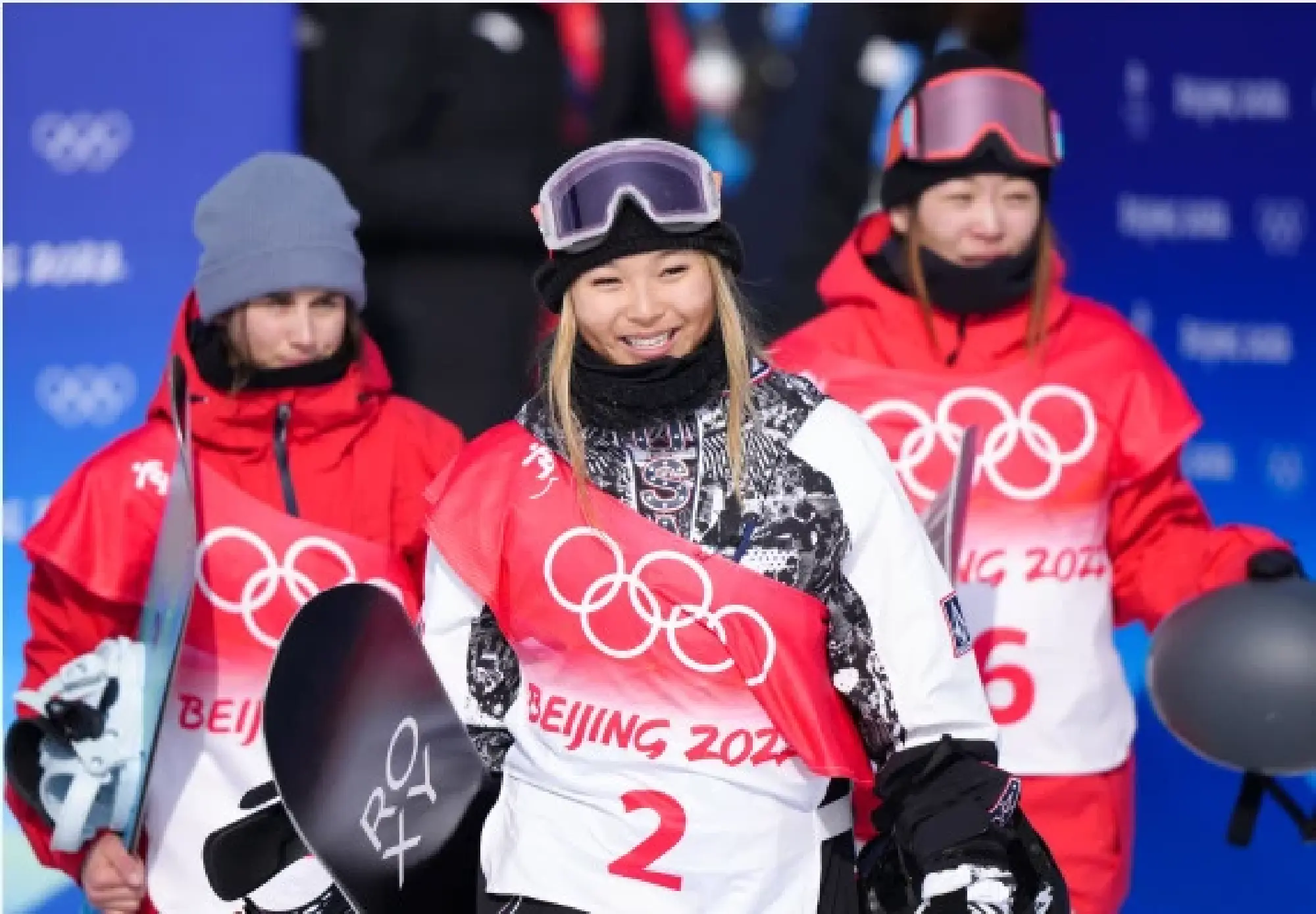 Chloe Kim (C) of the United States reacts during the women's snowboard halfpipe final at Genting Snow Park in Zhangjiakou, north China's Hebei Province, Feb. 10, 2022. (Xinhua/Xue Yubin)