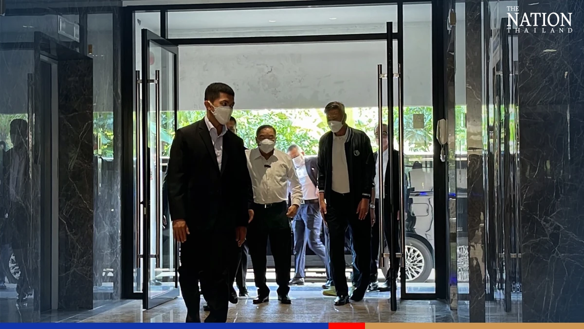 Prawit orders PPRP MPs to show up in full force at Parliament this week