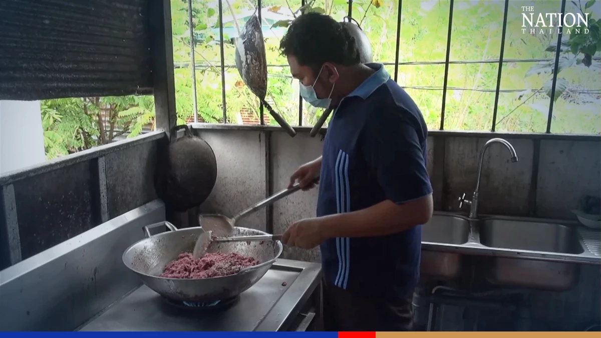 Dog meal sales prove more remunerative for one food vendor