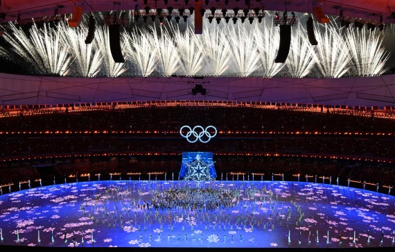 Fireworks illuminate the night sky during the closing ceremony of the Beijing 2022 Olympic Winter Games at the National Stadium in Beijing, capital of China, Feb. 20, 2022. (Xinhua/Li He)