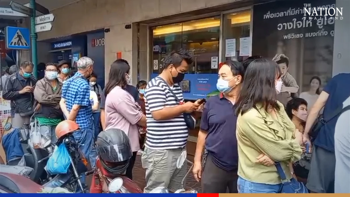 People flock to Bangkok's China Town to sell gold