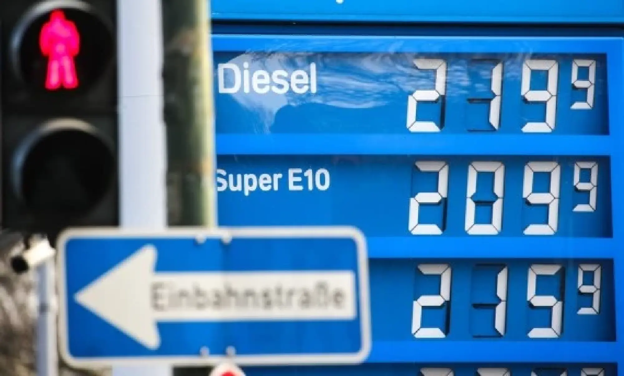 Photo taken on March 18, 2022 shows diesel and gasoline prices displayed on a board at a gas station in Frankfurt, Germany. (Photo by Armando Babani/Xinhua)