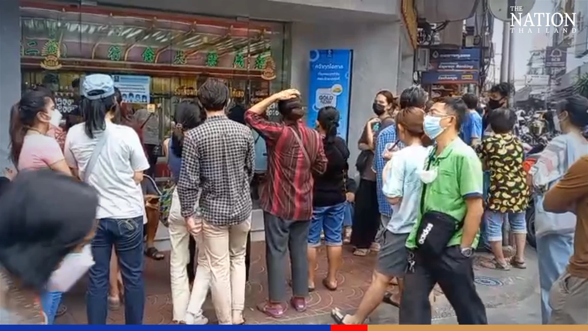 People flock to Bangkok's China Town to sell gold