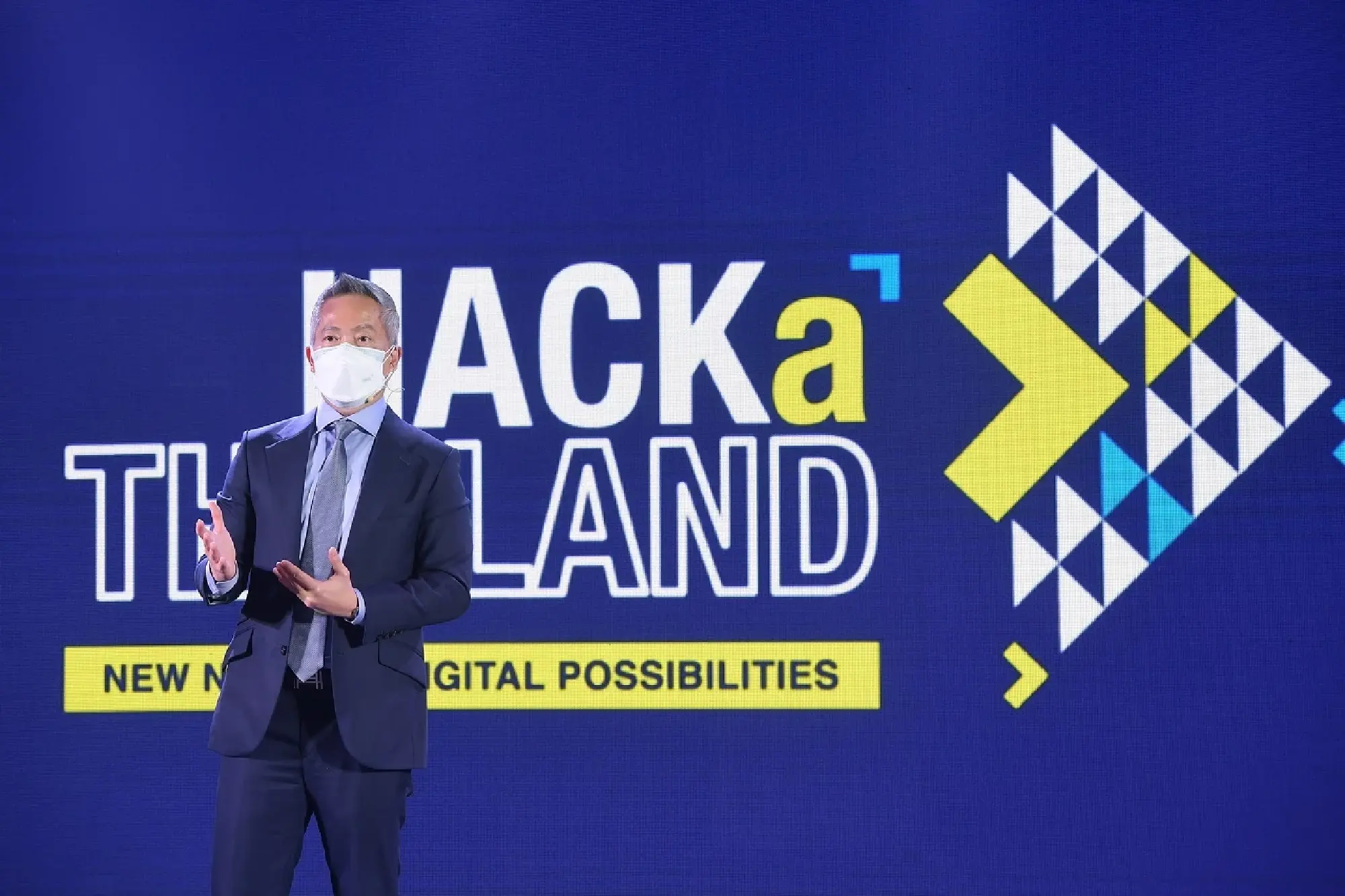 PM presides over opening of HACKaTHAILAND