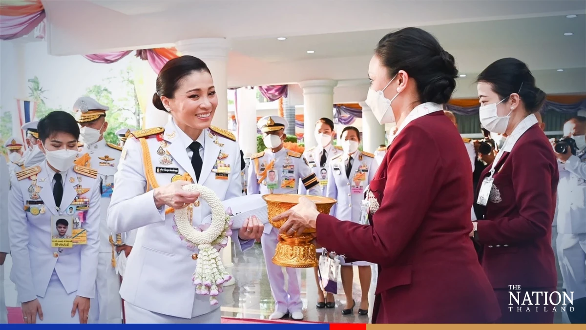 King and Queen confer graduation honours to police cadets