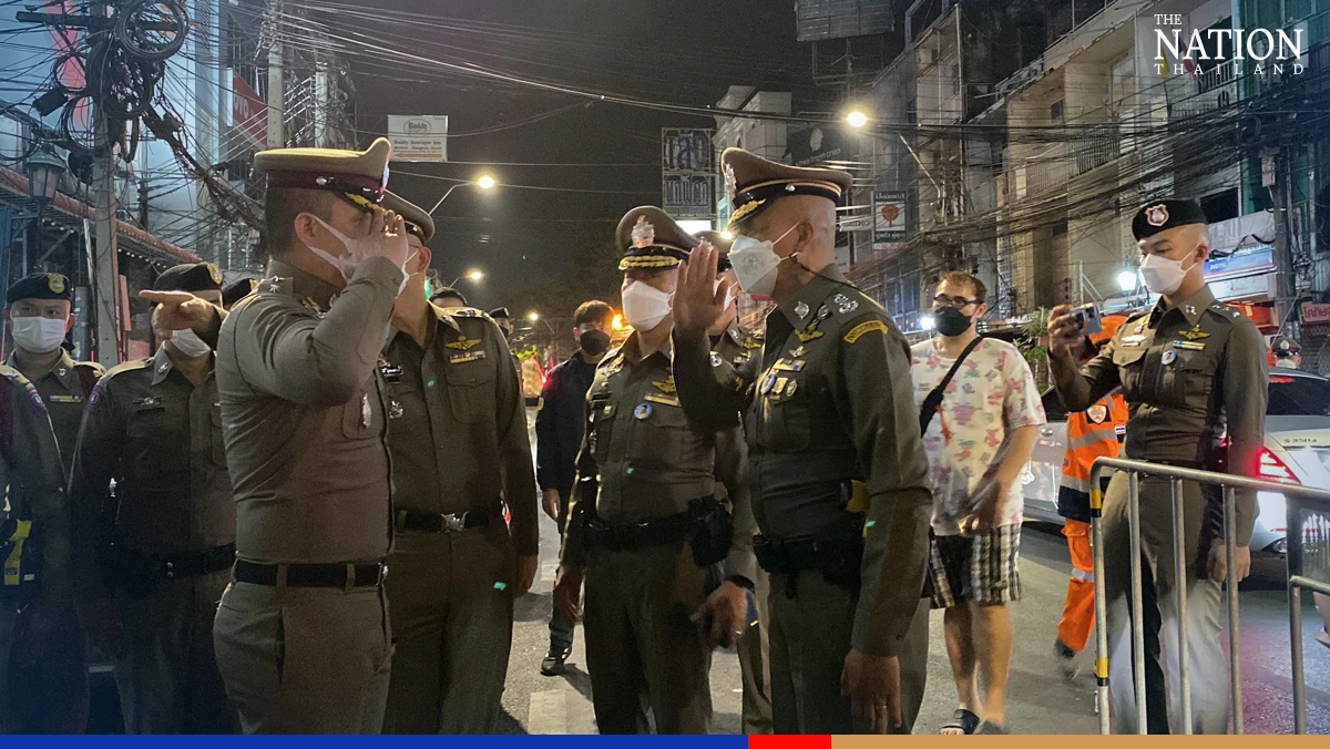 Police set up checkpoints on Khaosan Road after water war breaks out