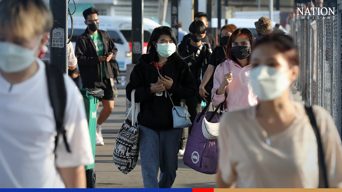 Bus terminals jam-packed as Bangkokians return from Songkran holidays