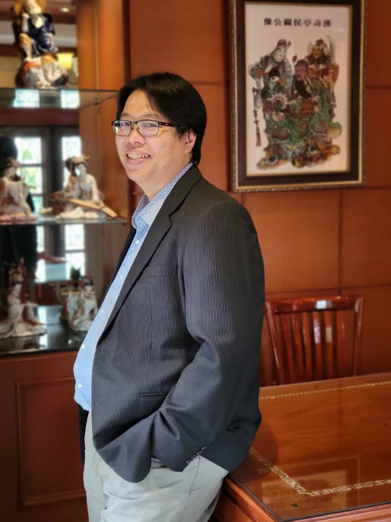  Thanachai Wongvibulsin, Managing Director of Thepvimol Plastic