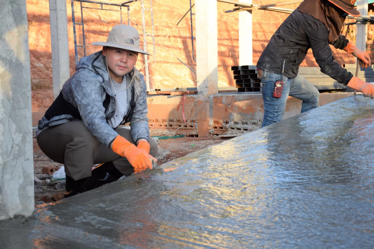 Mr. Thanawat Trivisvavet, Managing Director, CK Power PLC