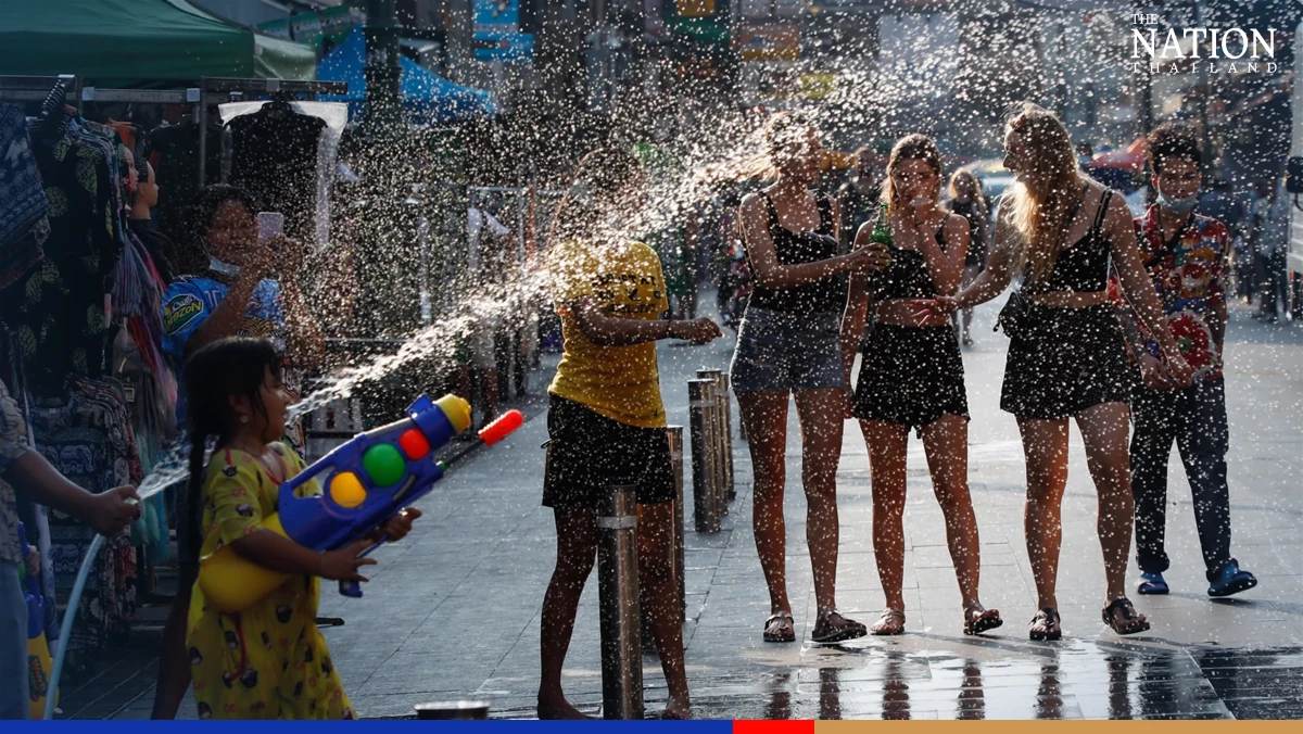 Songkran event organisers urged to hand out water-resistant face masks