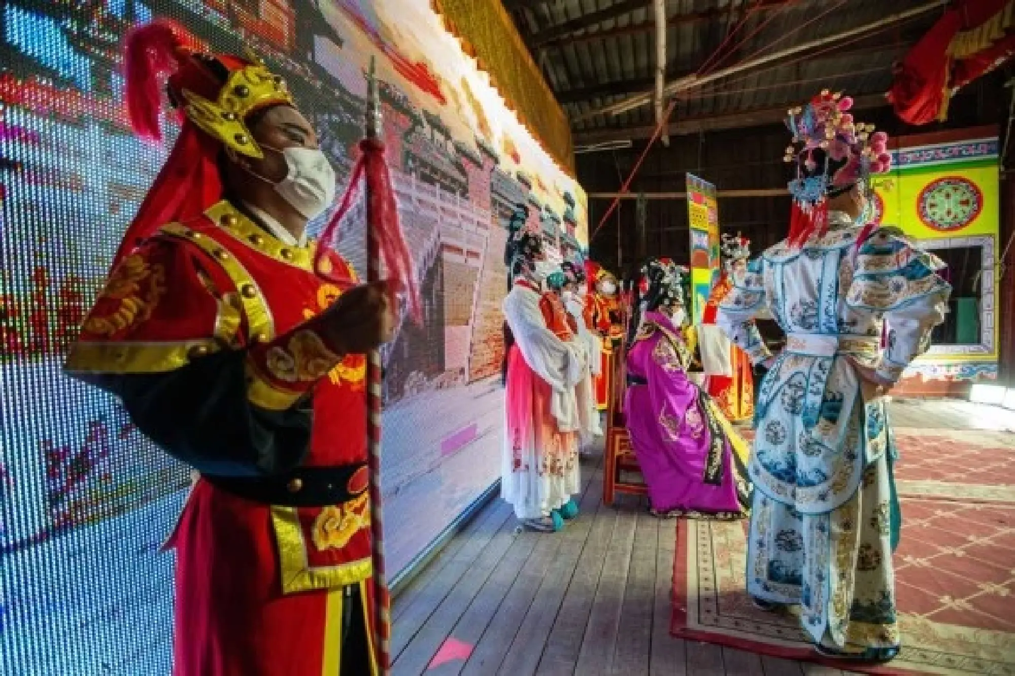 Actors perform Chaozhou Opera in Nakhon Sawan, Thailand, March 24, 2022. (Xinhua/Wang Teng)