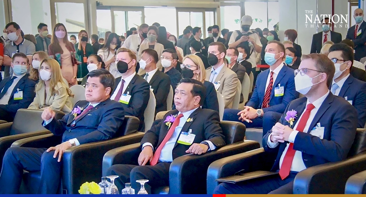 Thailand seeks cooperation from Vietnam to boost rice price