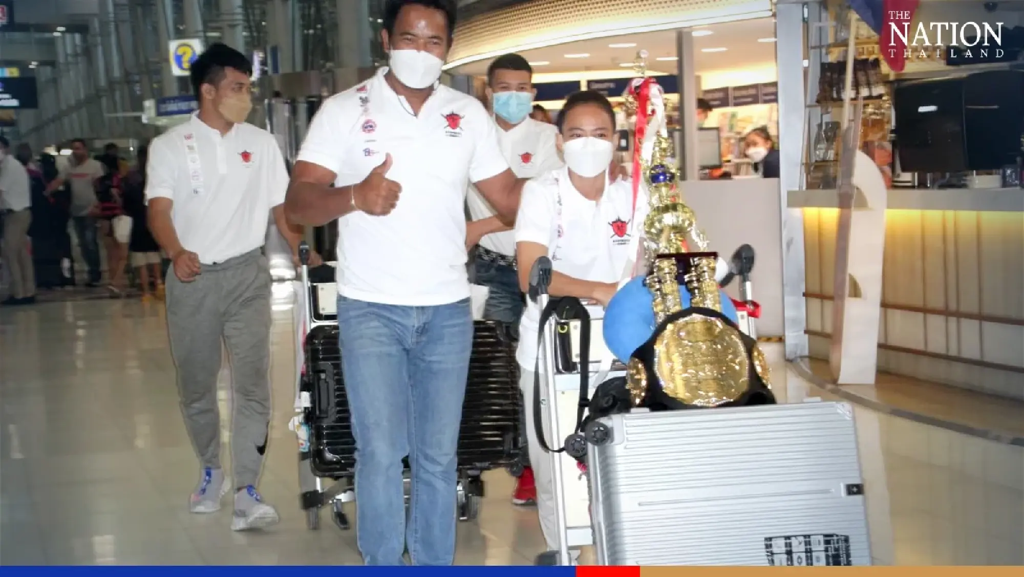 Thai woman boxer Phayahong welcomed home after making K-1 history