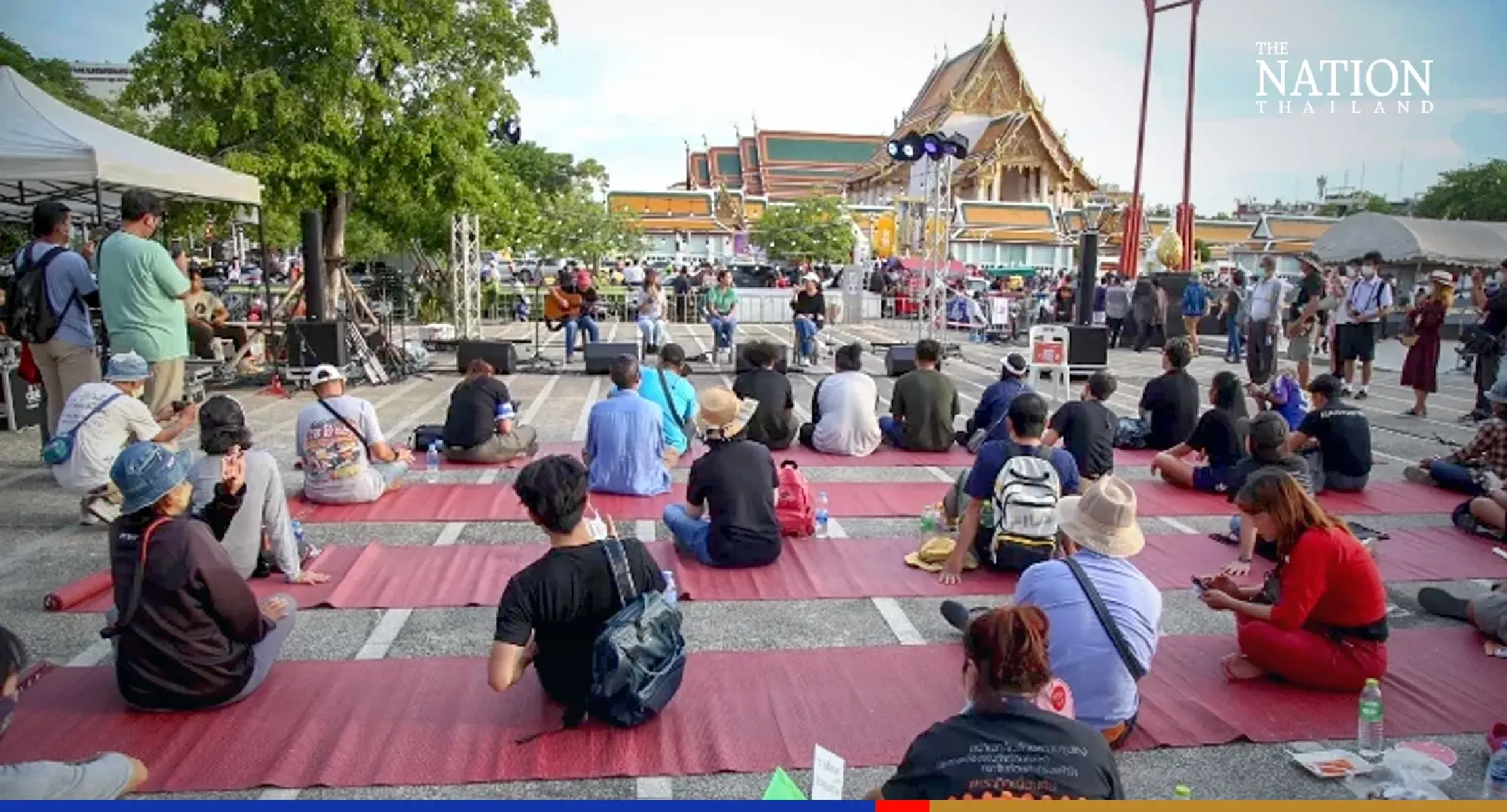 Chadchart to trial Bangkok protest areas for one month