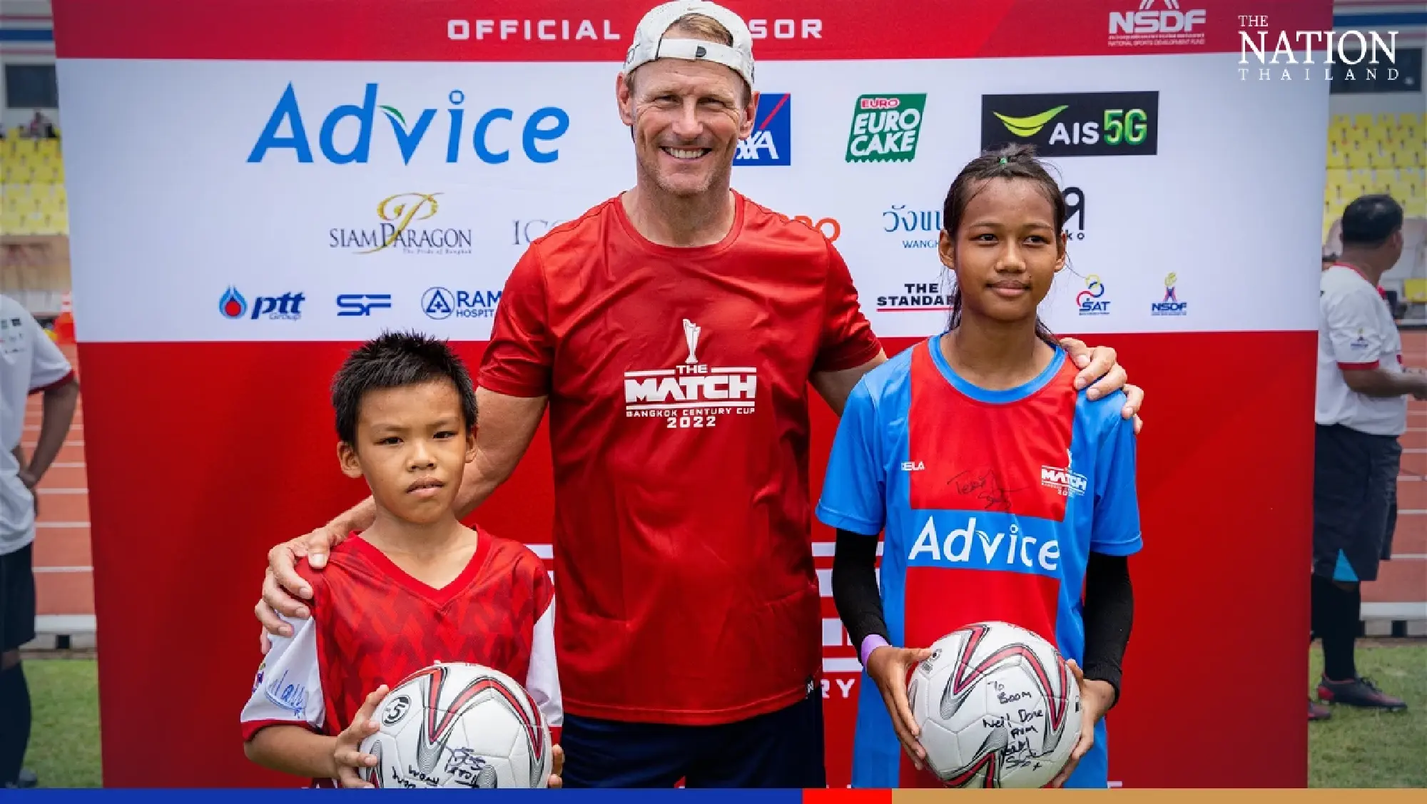 Thai youth players get lessons from Man Utd, Liverpool legends
