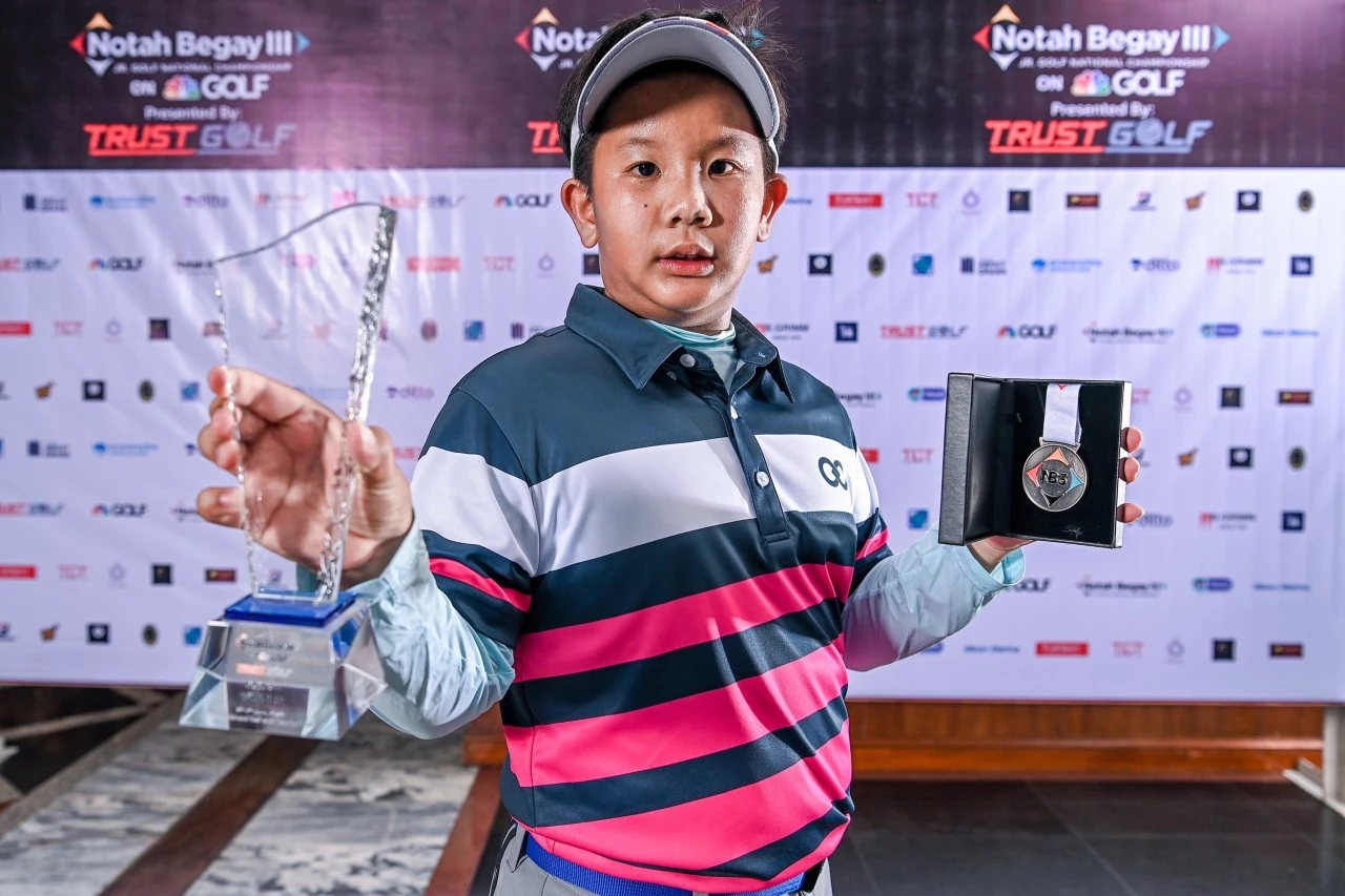 Champion Boy  8-11 Takrit Supagonchoowong