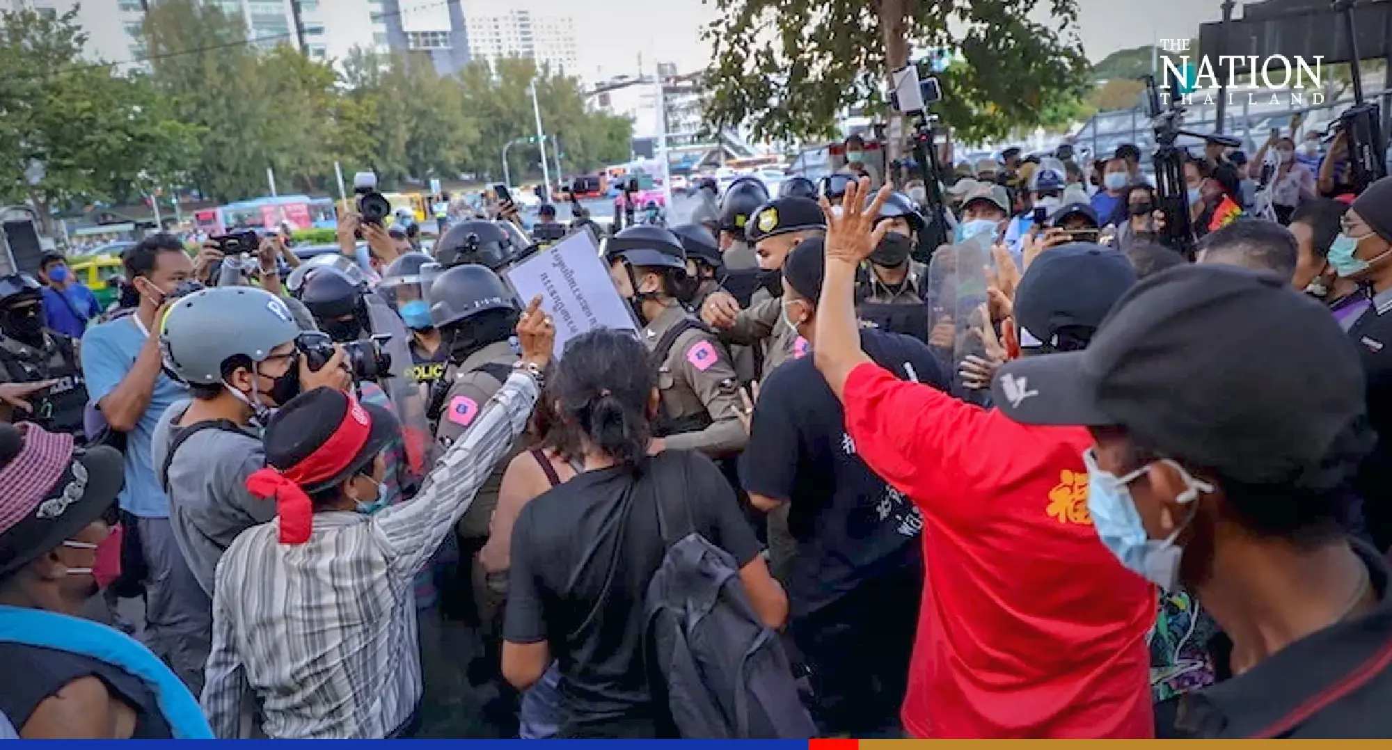 Bangkok motorists urged to avoid Democracy Monument protest on Sunday
