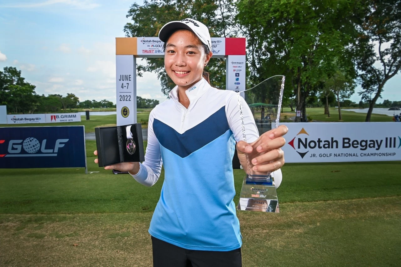 Champion Girl  12-14  Namo Luangnitikul