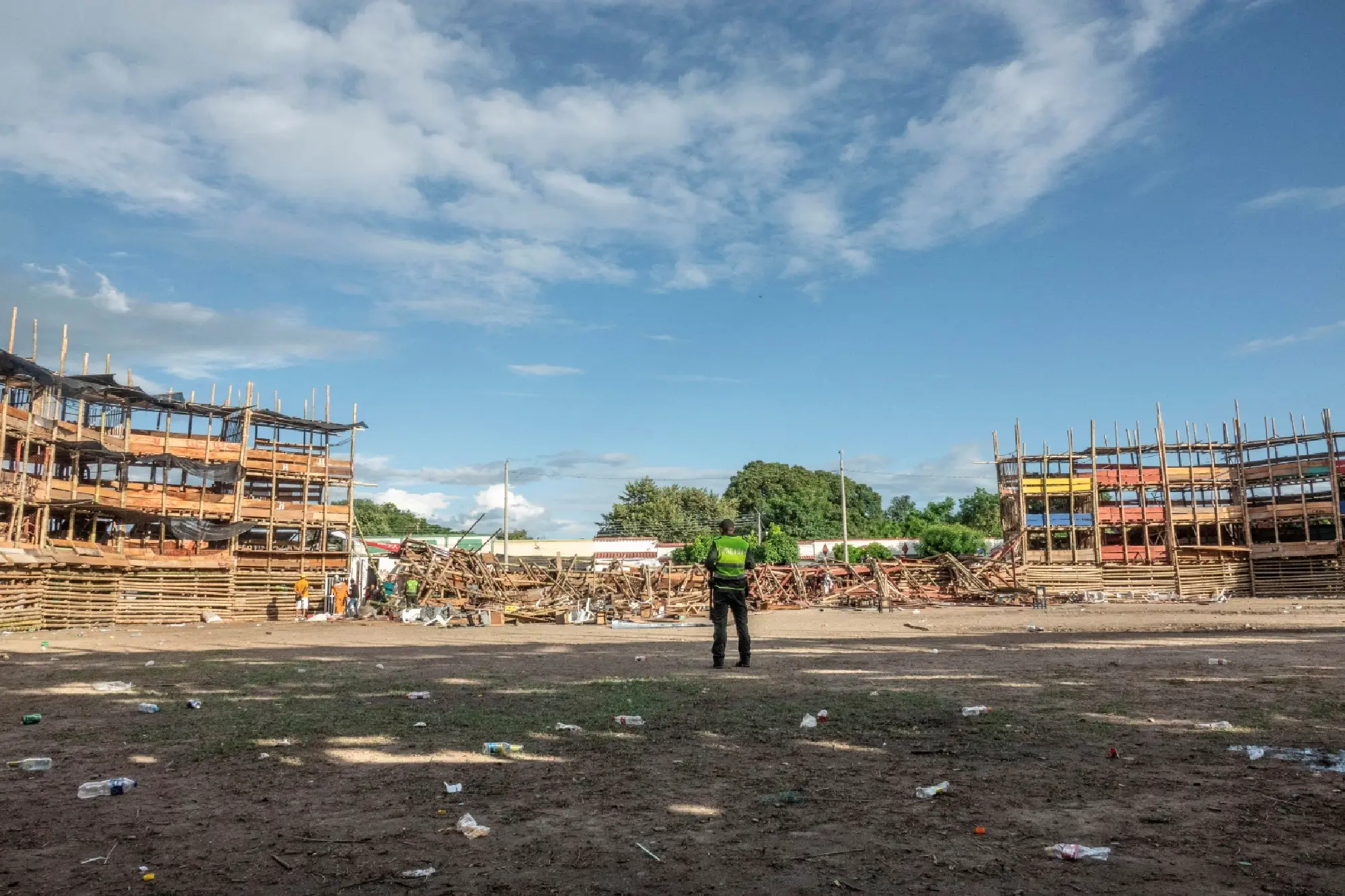 Four killed, 70 injured in partial collapse of bullring in Colombia