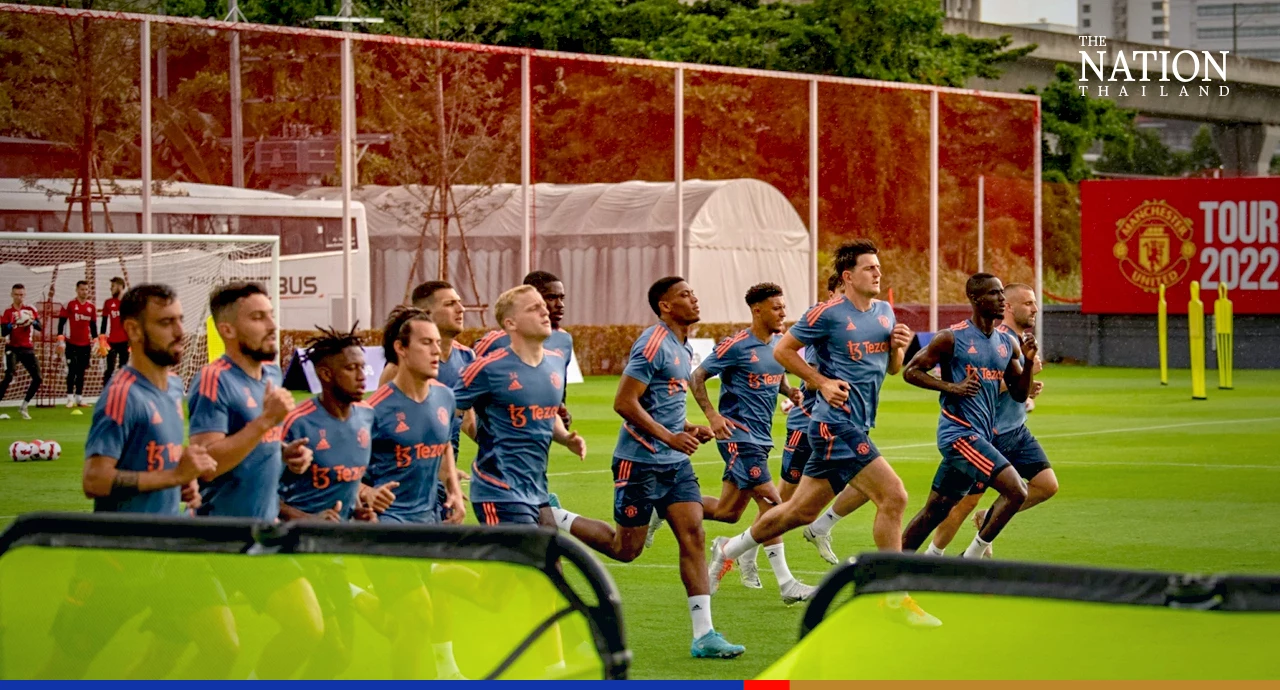 Man Utd, Liverpool hold 1st training sessions in steamy Bangkok