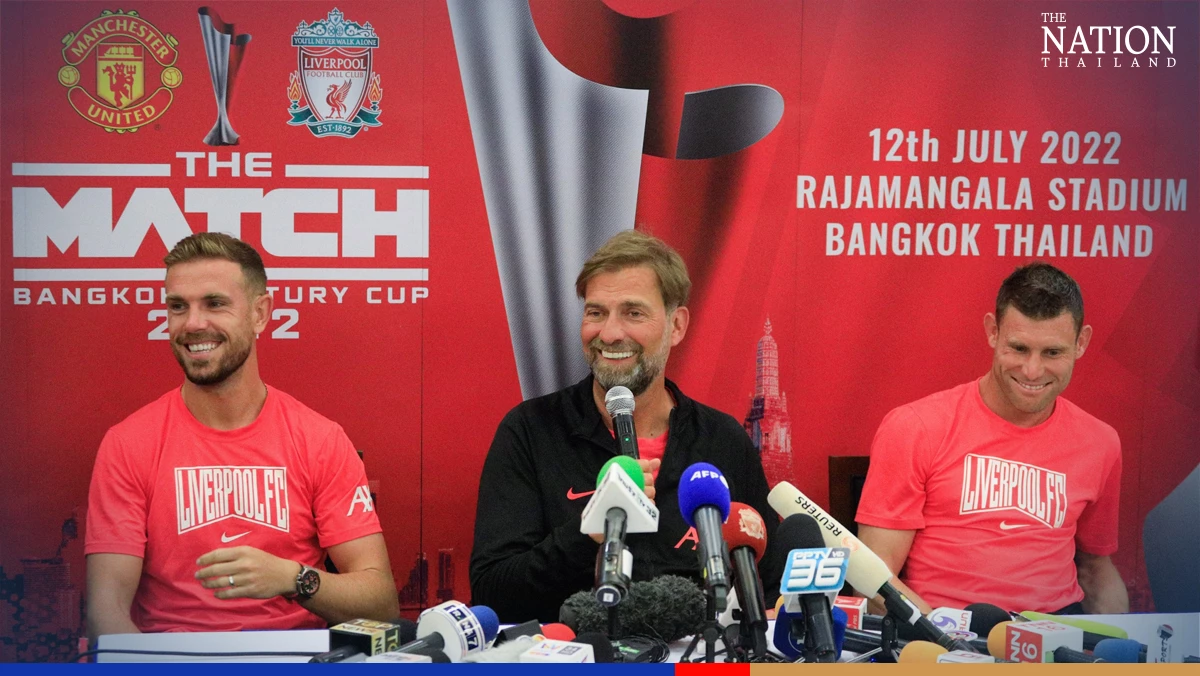 Jordan Henderson (left) Liverpool caption , Jurgen Klopp (middle) Liverpoo Manager and James Milner on first press conference in Thailand