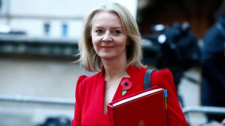 UK's Boris Johnson resigns as Prime Minister and who could replace him ?