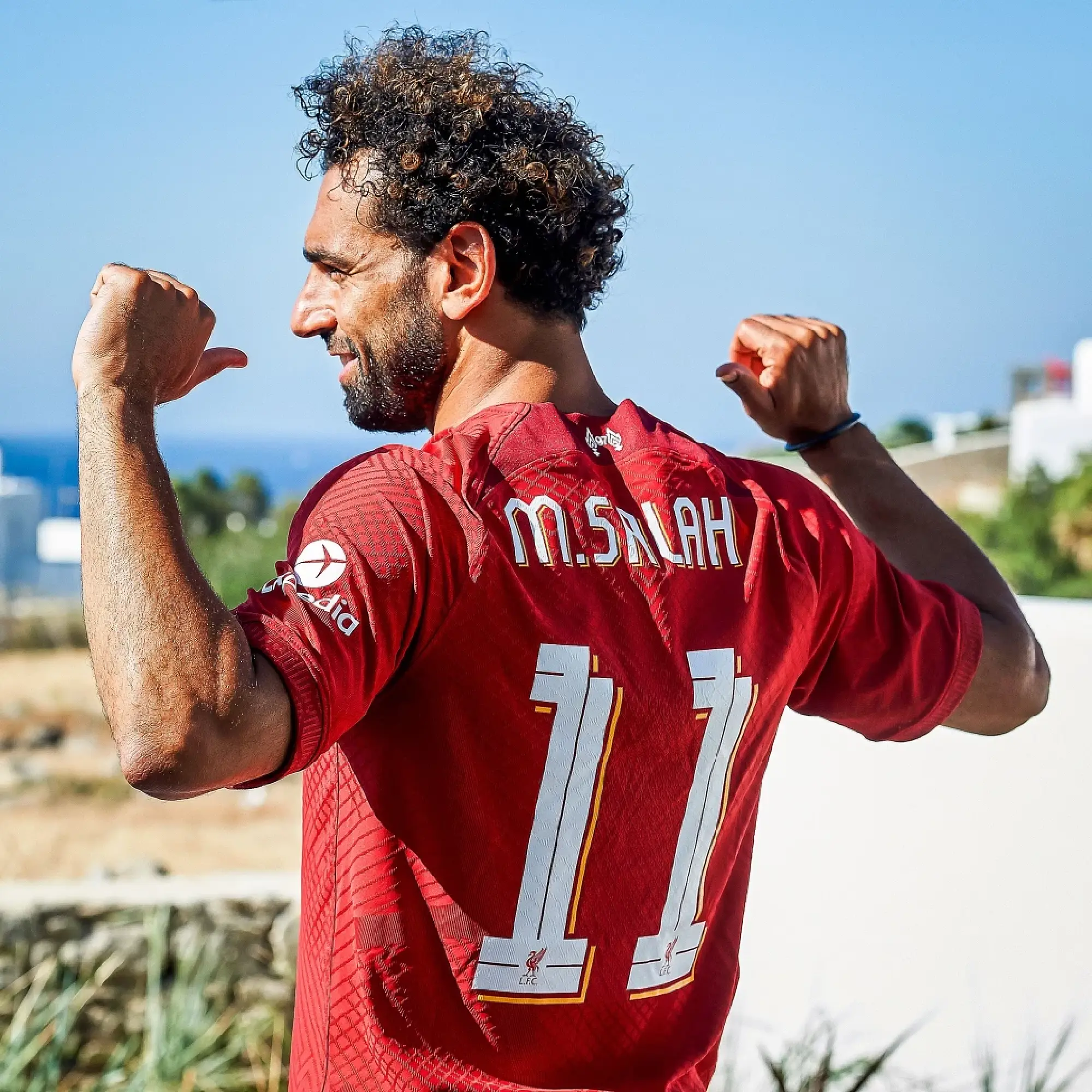 Liverpool's Salah signs long-term contract extension