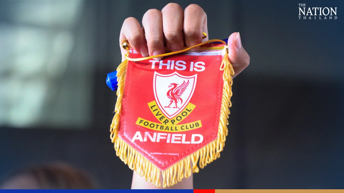 Liverpool FC greeted by sea of fans in Bangkok
