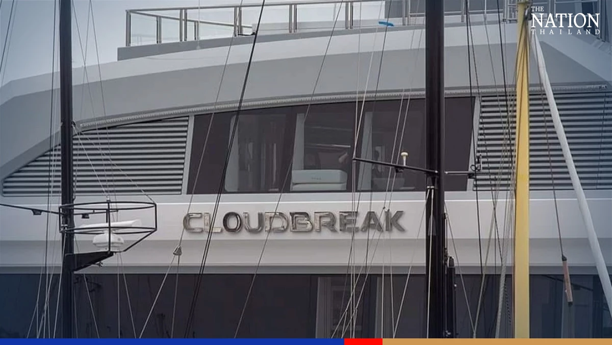 Russian billionaire 2nd mogul to dock in Samui now restrictions lifted