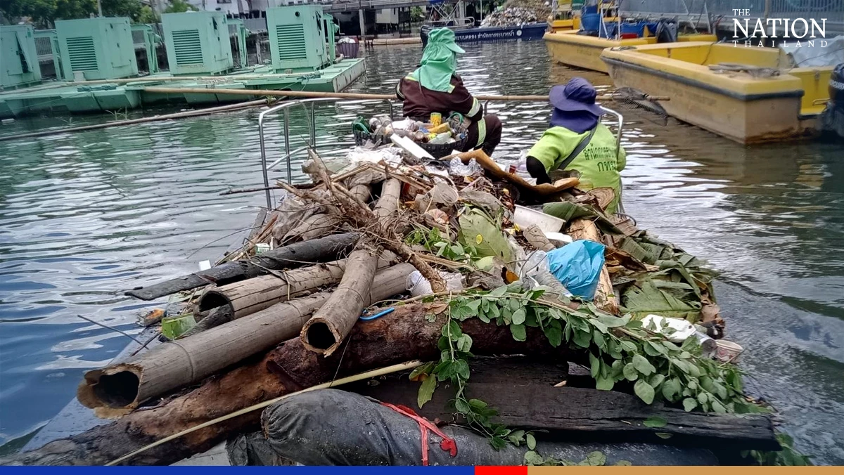 Reason for flooding: Mountains of trash blocking Bangkok canals