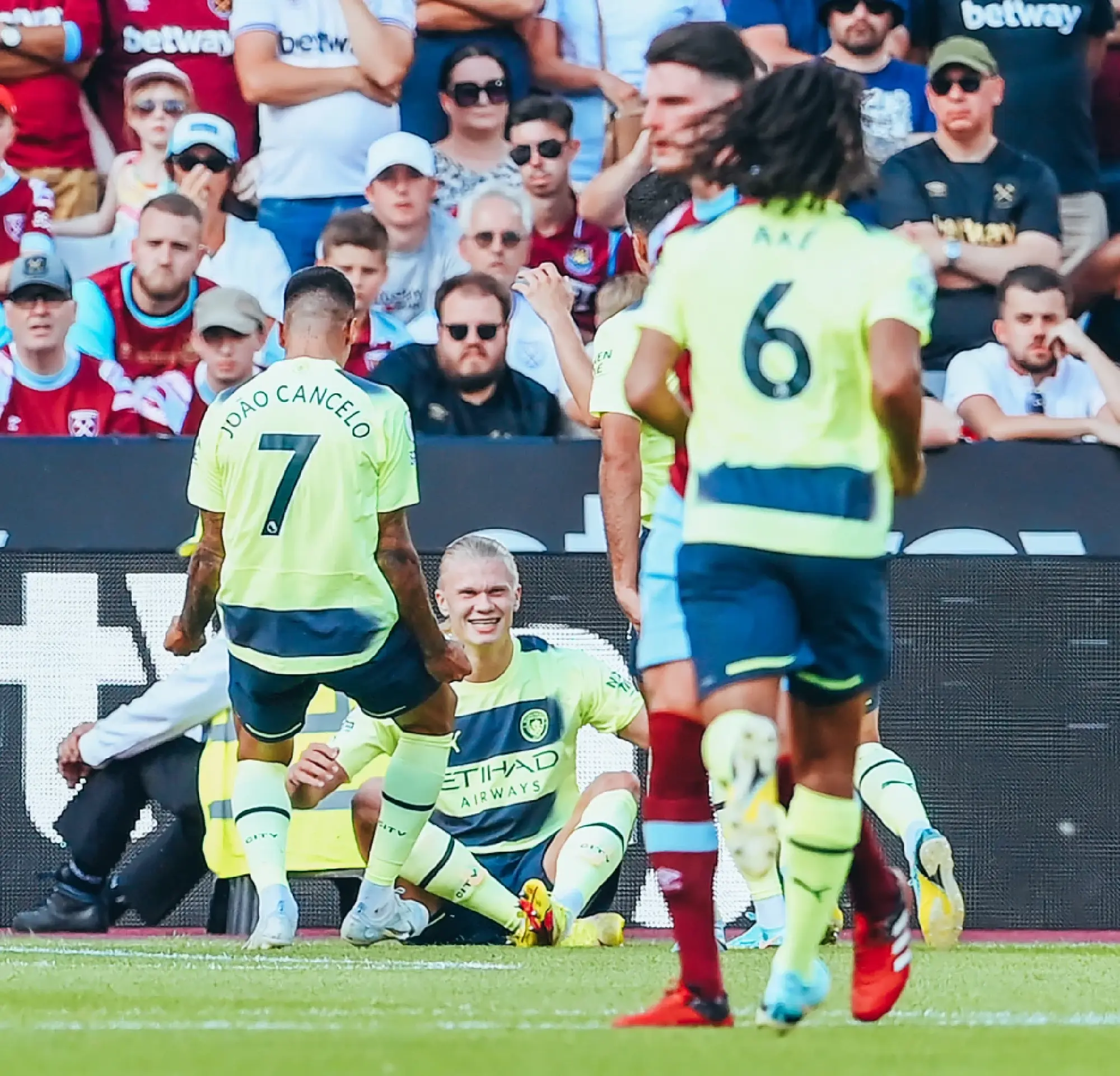 Guardiola hails two goal Haaland's attitude