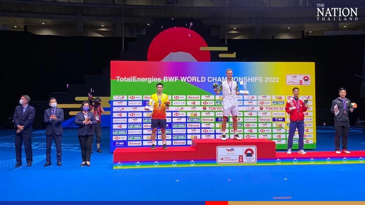 Axelsen proves too strong for Kunlavut in world badminton final