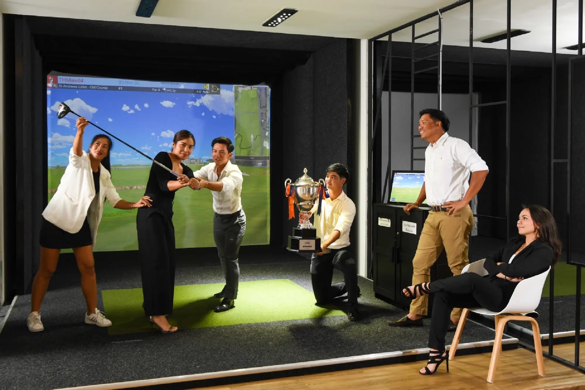 Six Players Pose Under “City Life” Theme Ahead of 4th Thailand Mixed