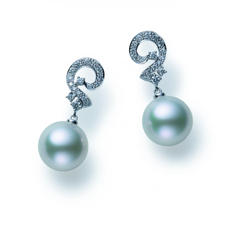 Mikimoto presents precious gifts that symbolizes the greatness of motherly love  during the Thai National Mother’s Day festival