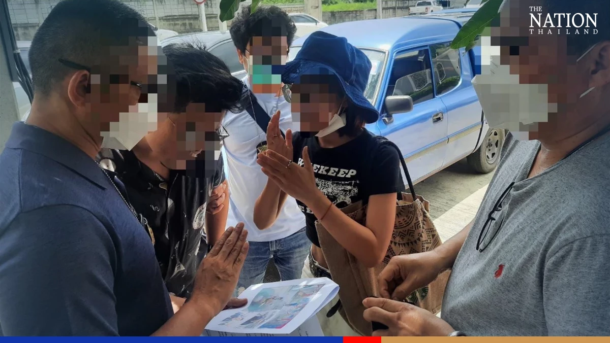 Chinese couple arrested for alleged bid to mail heroin abroad