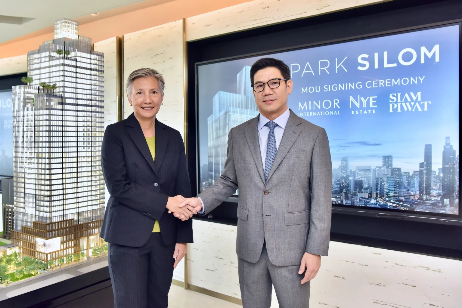 NYE & RGP Development and Siam Piwat join hands in a strategic deal to manage “Park Silom” project