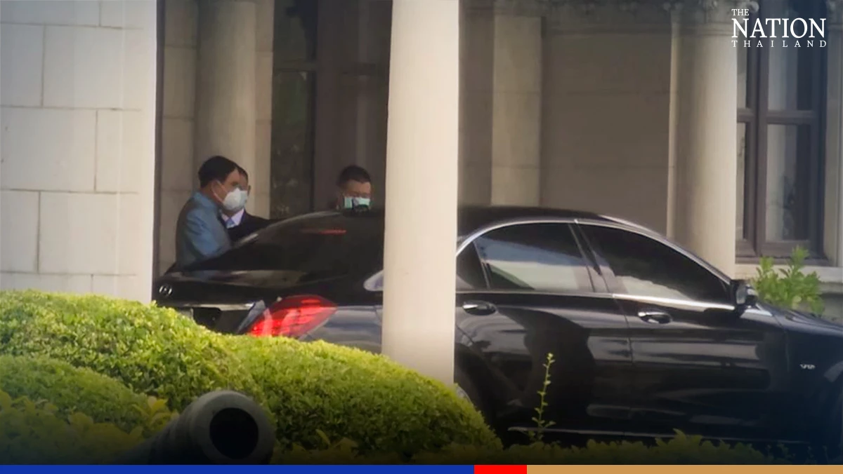 Prayut cancels meeting with envoy amid protests outside Government House