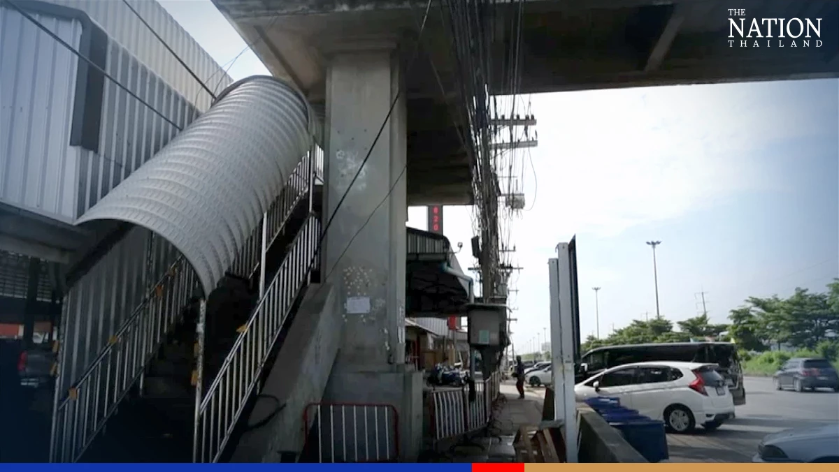 Residential site on Ayutthaya pedestrian bridge demolished