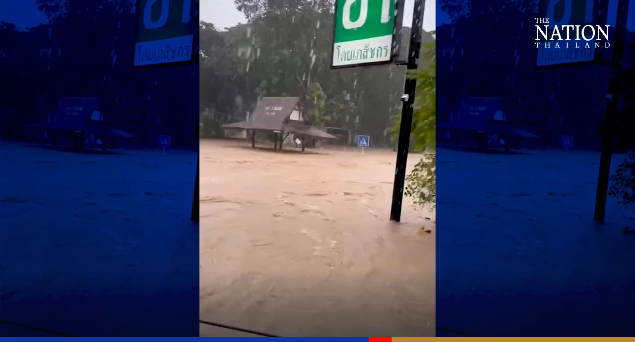 15 students rescued from vehicle trapped in run-off in Rayong