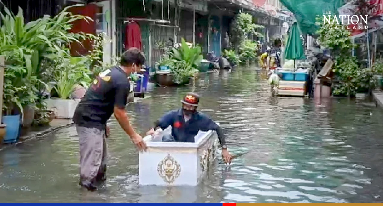 Floating coffins sighted in Bangkok flood