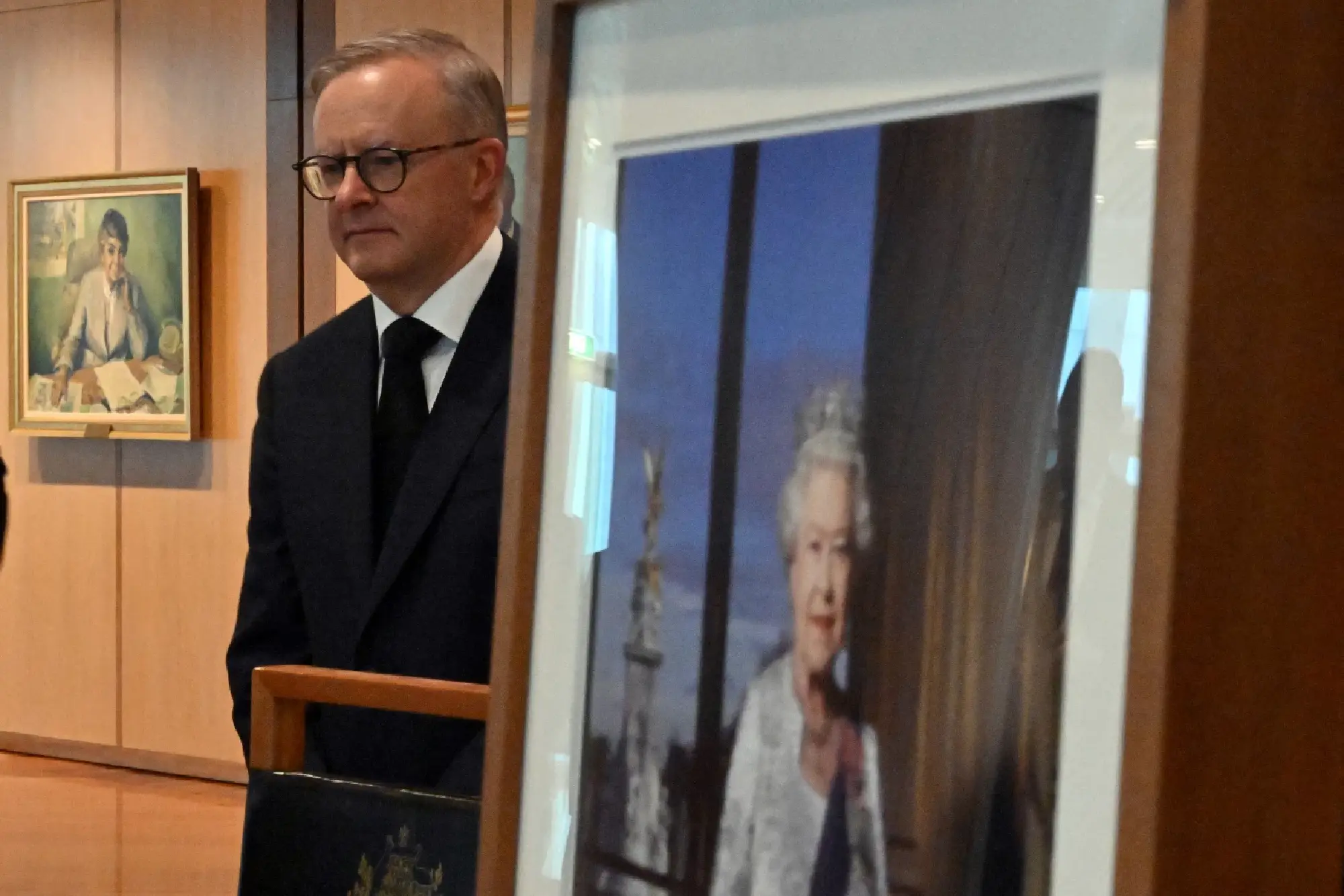 World leaders pay tribute after death of Queen Elizabeth II