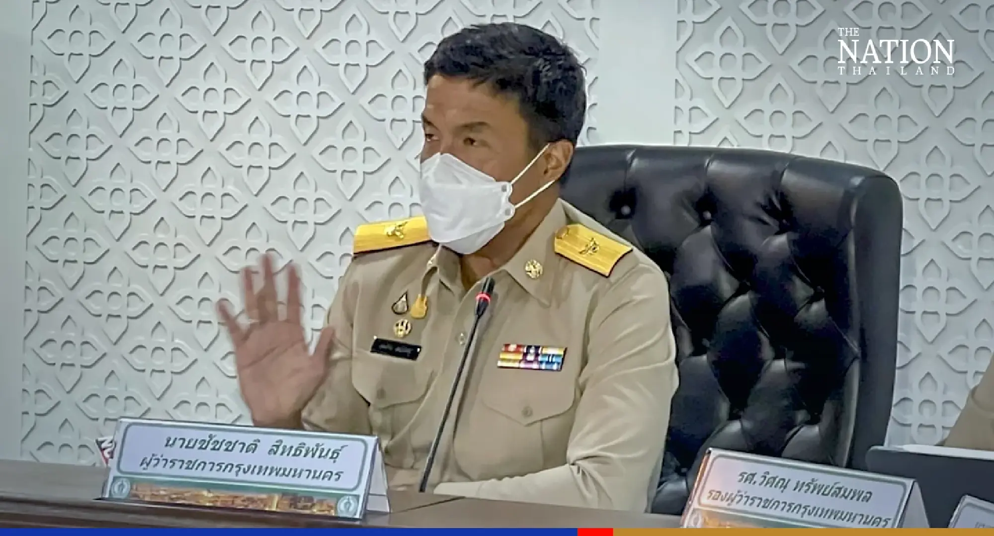 Builders told to remove all debris from waterways as Bangkok prepares for deluge