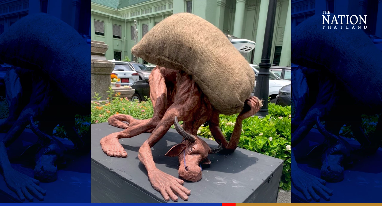 Buffalo sculpture hits nail on the head about citizens’ plight